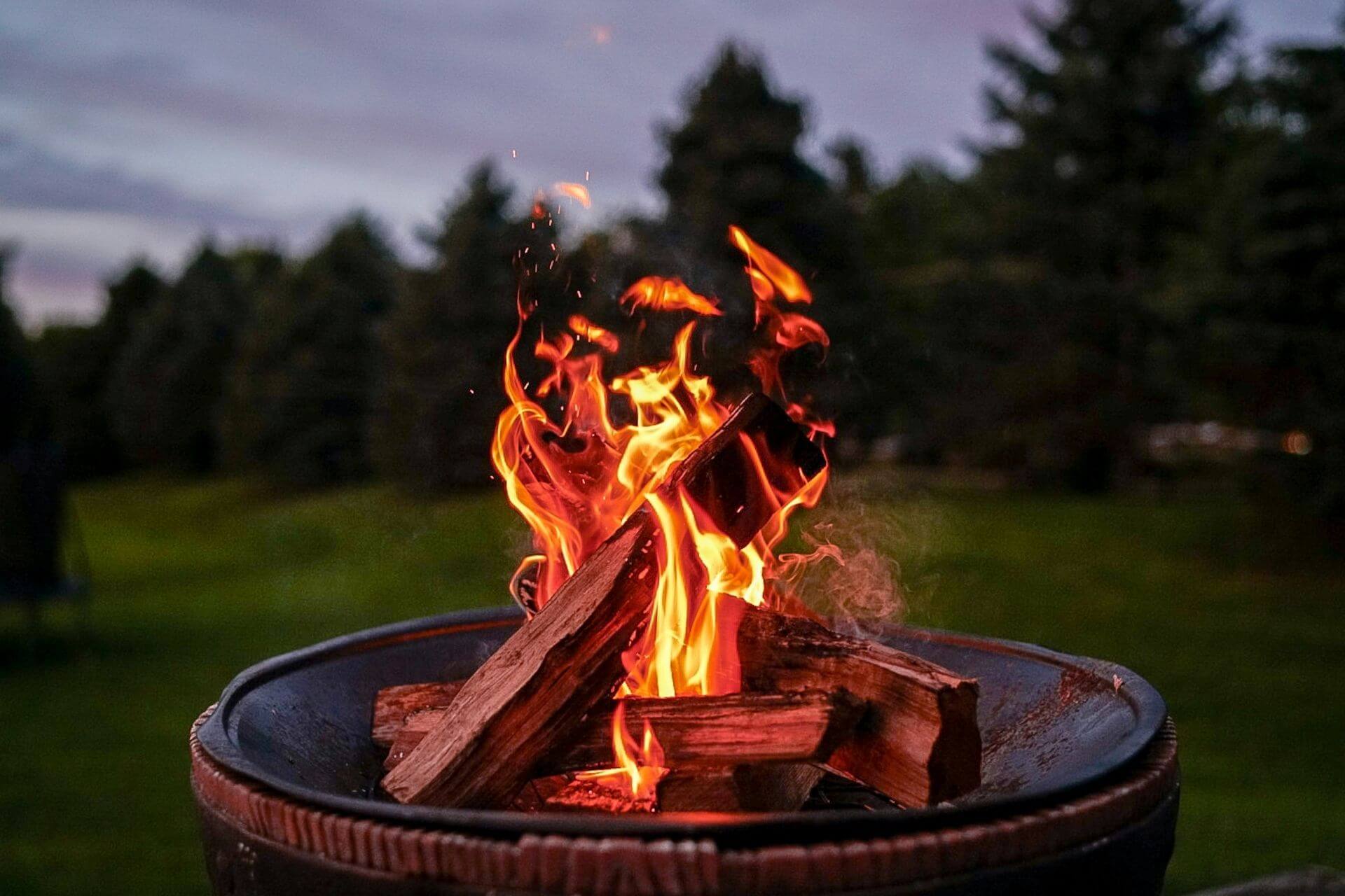 Building Cozy Outdoor Retreats: Integrating Outdoor Fire Pits Into Landscape Plans